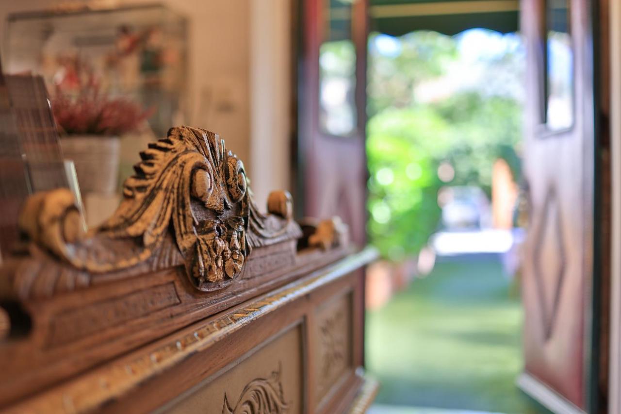 Logis Le Relais Imperial Hotel Saint-Vallier-de-Thiey Luaran gambar