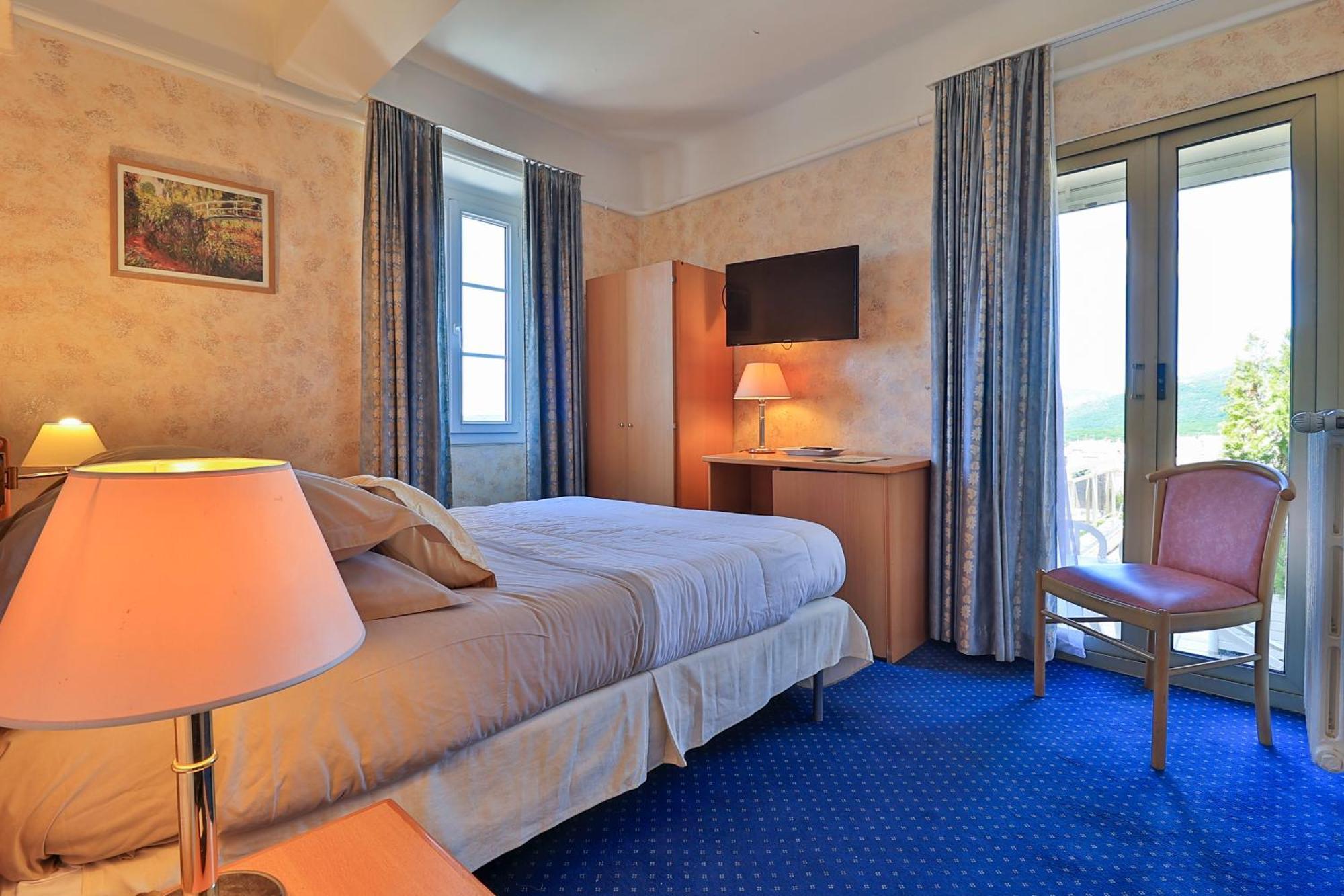 Logis Le Relais Imperial Hotel Saint-Vallier-de-Thiey Luaran gambar